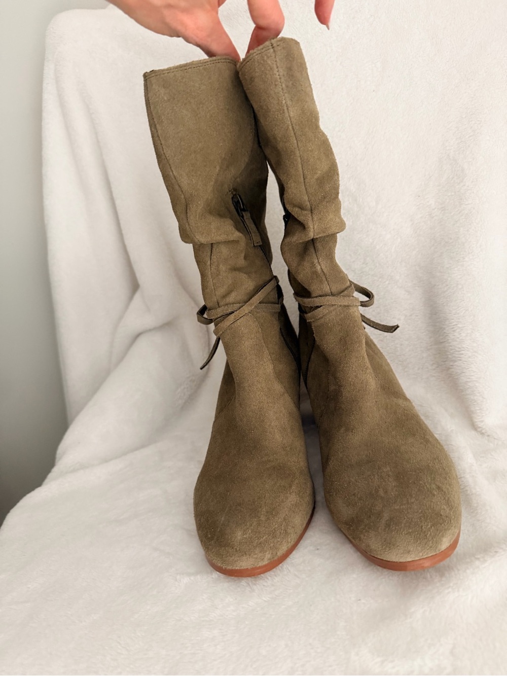 Janine women’s taupe suede leather slouch boots size 8m block heel side zip